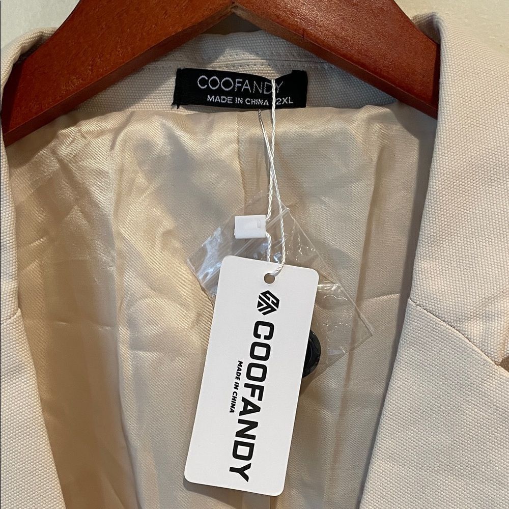 Men's Beige Lightweight Jacket - Picture 2 of 11